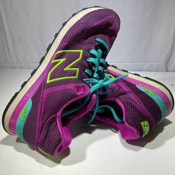 NEW BALANCE 574 9,5  B Women Running Shoes - Picture 2 of 7